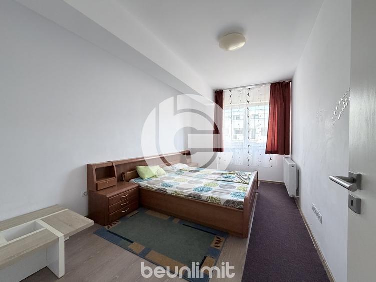 Apartament cu 3 camere decomandat, mobilat în Turnișor