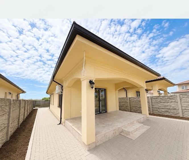 Casă cu Teren 370 Mp în Central