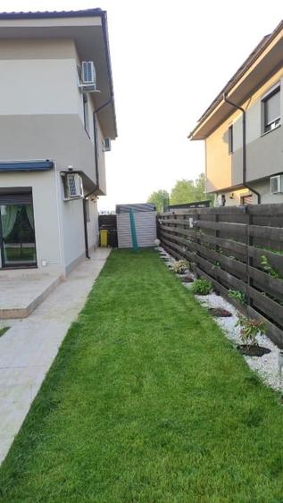 Duplex cu 5 camere cu Canalizare în Corbeanca
