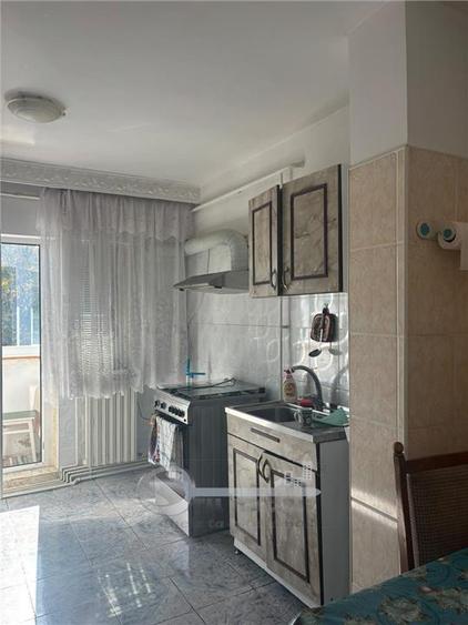 Apartament cu 4 camere decomandat în Lunca Cetățuii