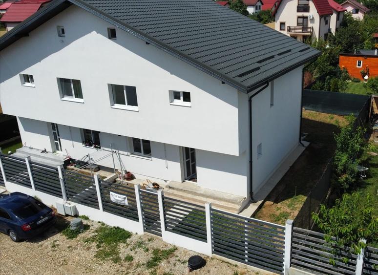 Duplex cu 3 camere cu Canalizare în Berceni