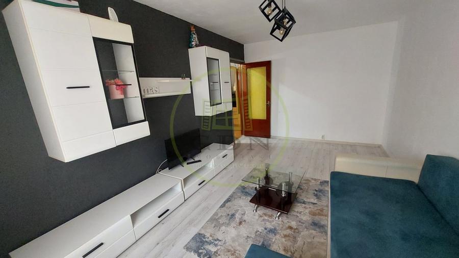 Apartament cu 3 camere decomandat, mobilat în Lăpuș