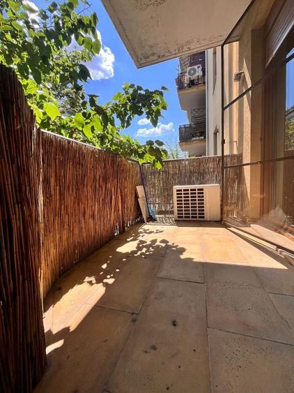 Apartament cu 3 camere decomandat, mobilat în Aradului