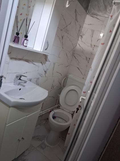 Garsonieră decomandată în Central