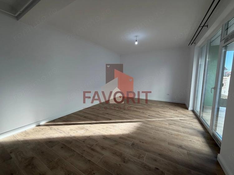 Apartament cu 4 camere în Dumbrăvița