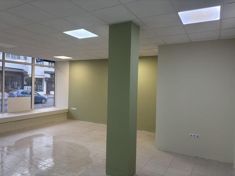 Spațiu comercial, de 60 mp, în Central