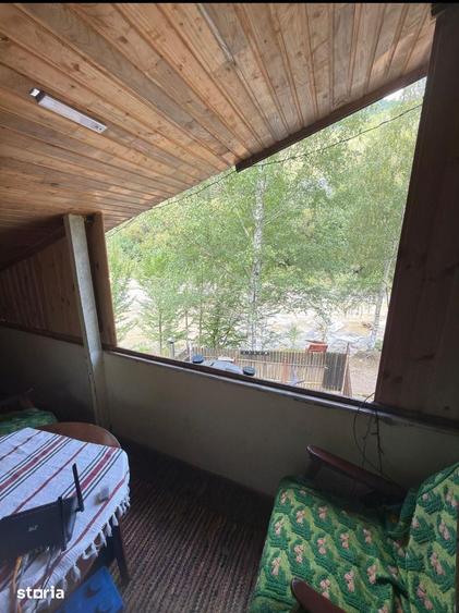 Casă cu 4 camere cu Teren 300 Mp în Tulnici