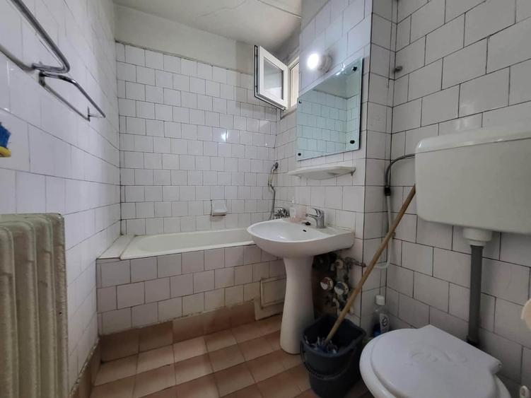 Apartament cu 4 camere semidecomandat în Nicolae Grigorescu