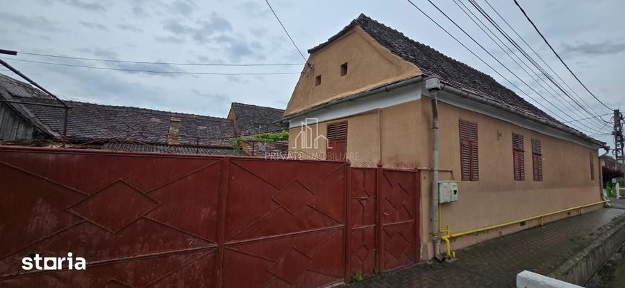 Casă cu 5 camere cu Teren 805 Mp în Vânători