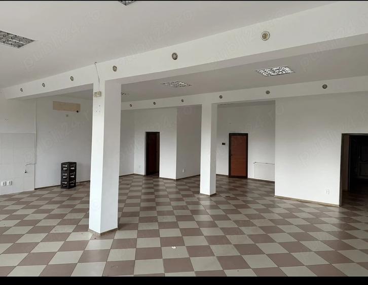 Casă cu 6 camere cu Teren 1800 Mp în Brazii
