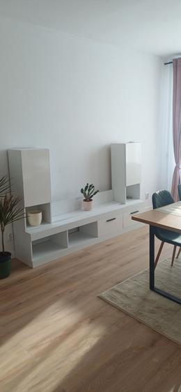Apartament cu 2 camere decomandat în Budești