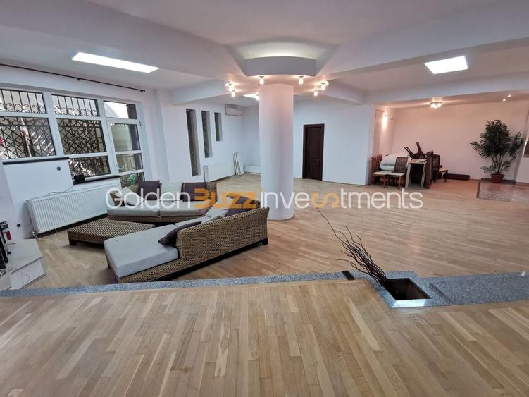 Apartament cu 5 camere, mobilat în Herăstrău