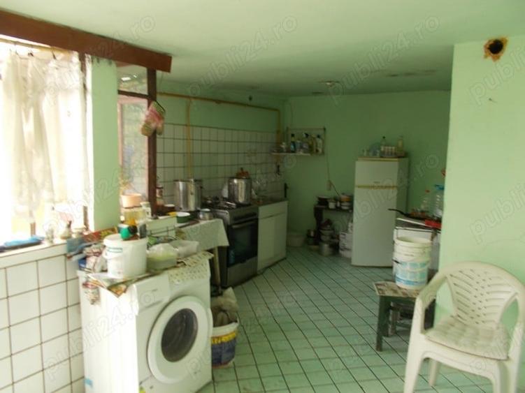 Casă cu 4 camere în Ghirodei