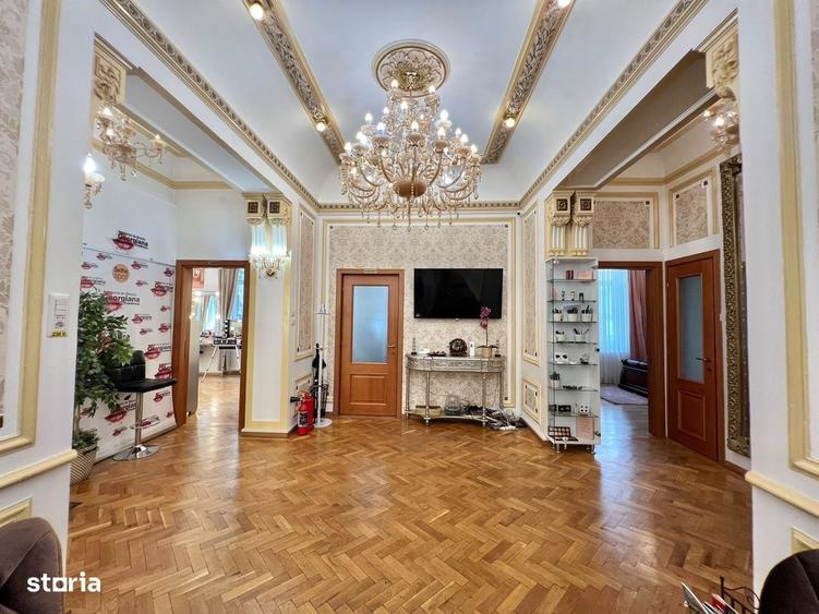 Apartament cu 4 camere în Romană