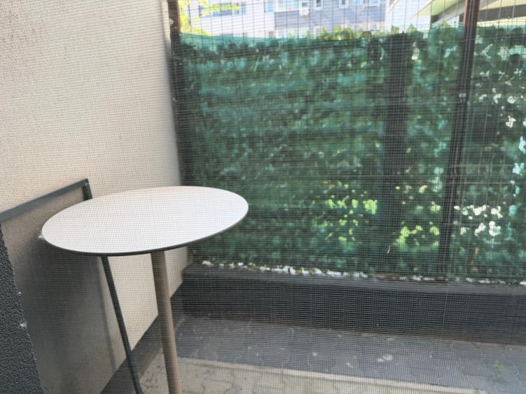 Apartament cu 2 camere semidecomandat în Berceni