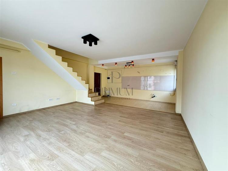 Apartament cu 3 camere decomandat în Giroc