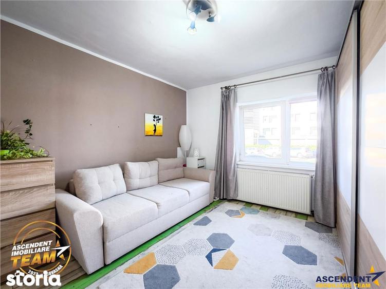 Apartament cu 3 camere decomandat în Central