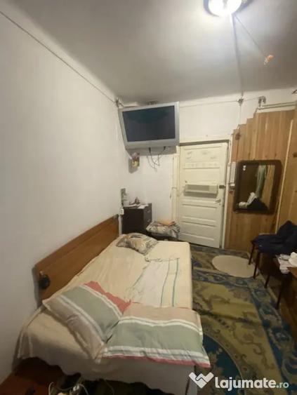 Garsonieră decomandată în Sărari