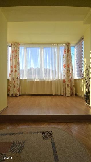 Apartament cu 4 camere în Central
