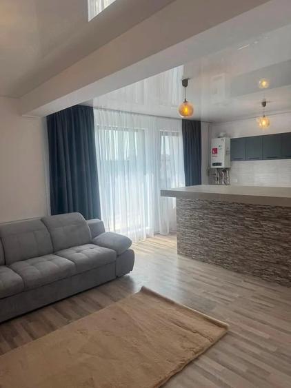 Apartament cu 2 camere decomandat în Tomis Plus