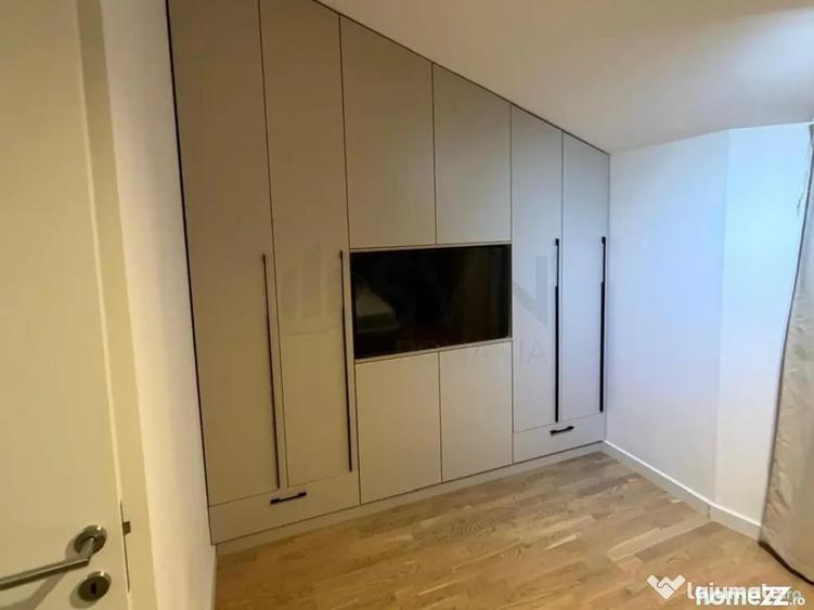 Casă cu 5 camere cu Teren 250 Mp în Pipera