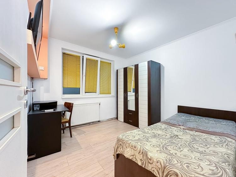 Apartament cu 3 camere decomandat în Drumul Taberei