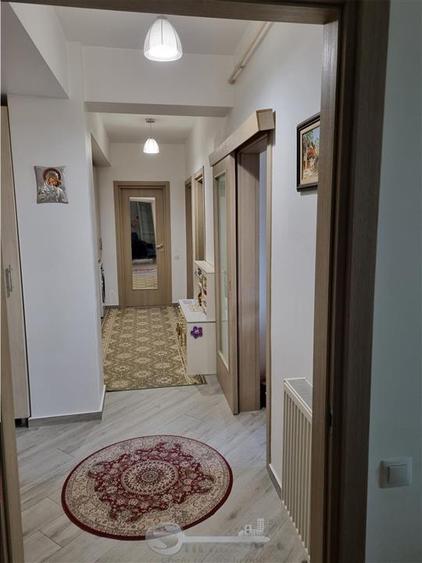 Apartament cu 3 camere decomandat, mobilat în Cug