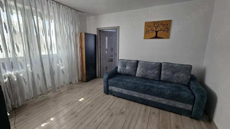 Apartament cu 2 camere semidecomandat în Podu Roș