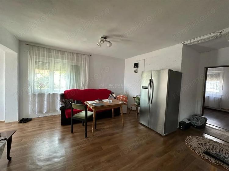 Casă cu Teren 1438 Mp în Central