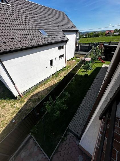 Casă cu 4 camere în Valea Lupului