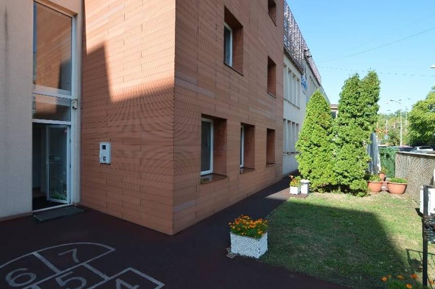 Birou, de 805 mp, în Mihai Bravu
