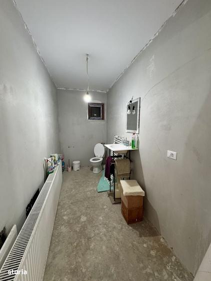 Casă cu 4 camere cu Teren 500 Mp în Central