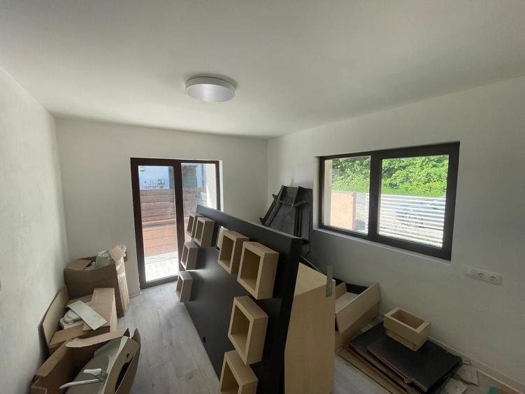 Duplex cu 4 camere cu Canalizare în Mănăștur