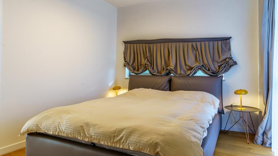 Apartament cu 3 camere decomandat, mobilat în Gruia