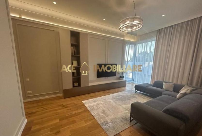 Apartament cu 4 camere decomandat în Cotroceni