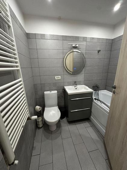 Apartament cu 3 camere decomandat în Militari