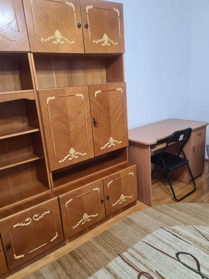 Apartament cu 3 camere decomandat în Nicolina