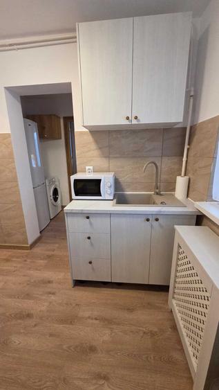 Apartament cu 2 camere decomandat în Siminicea