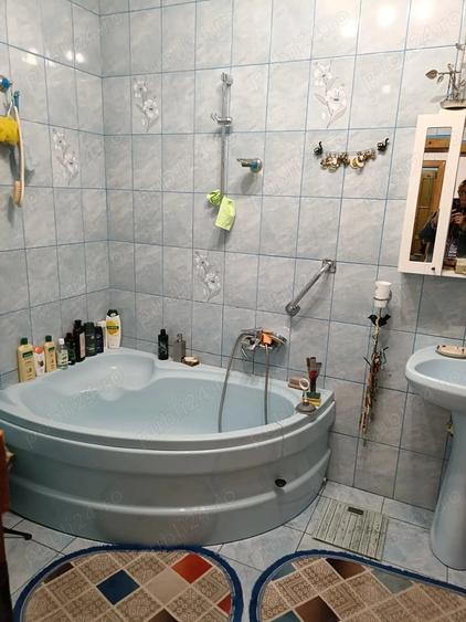 Casă cu 3 camere cu Teren 324 Mp în Central