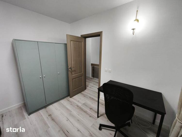 Casă cu 4 camere cu Teren 50 Mp în Central