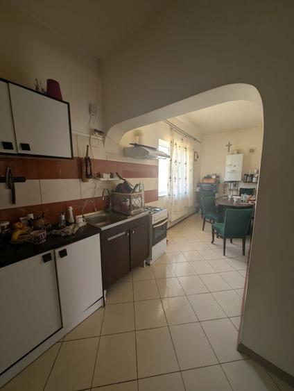Casă cu 3 camere în Valu lui Traian