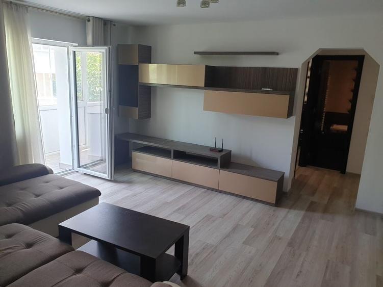 Apartament cu 2 camere semidecomandat în Central
