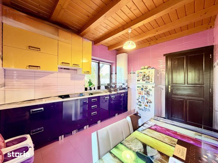Casă cu 3 camere cu Teren 1080 Mp în Central