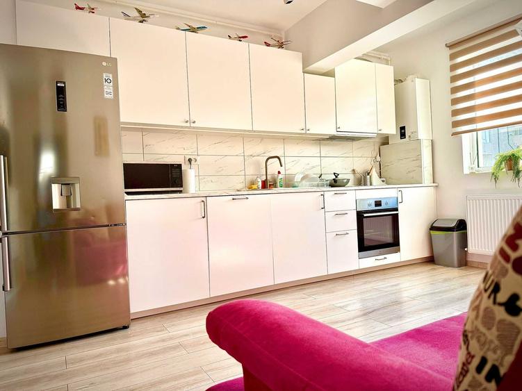 Apartament cu 2 camere semidecomandat în Central — fotografia 3