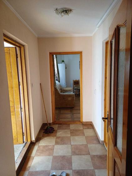 Casă cu 4 camere cu Teren 12 Mp în Central