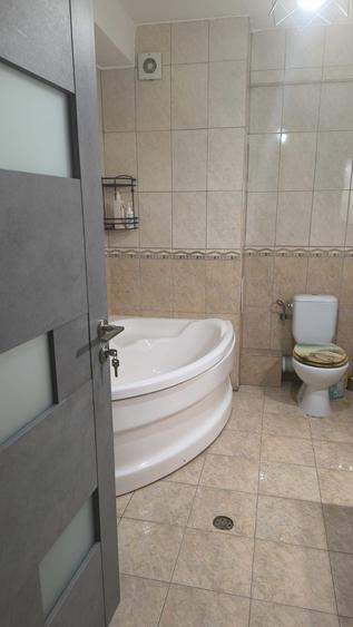 Apartament cu 3 camere decomandat în Unirea