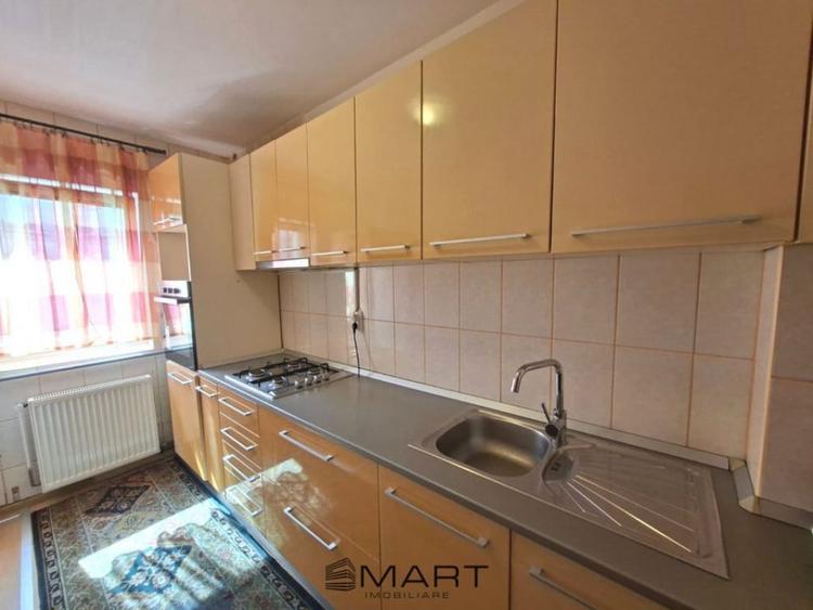 Apartament cu 3 camere decomandat în Calea Dumbrăvii