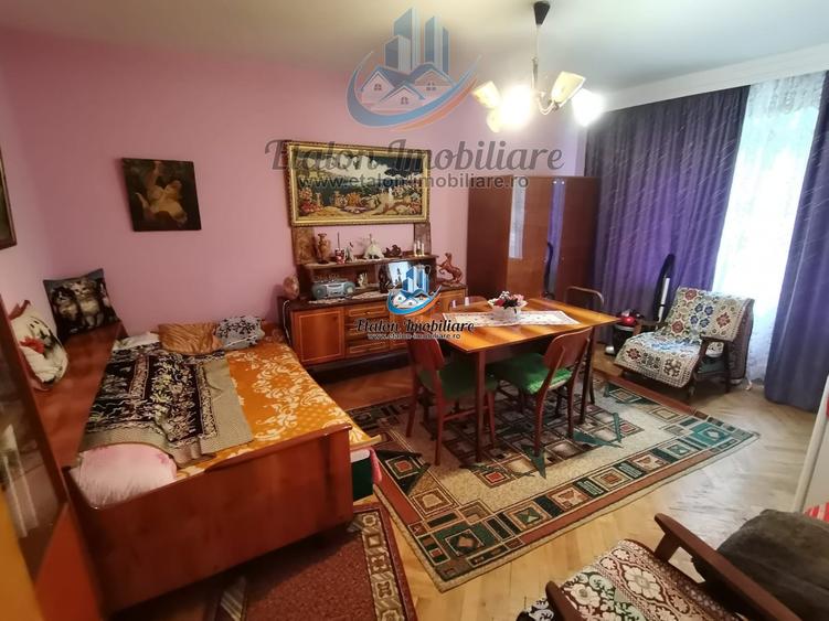 Apartament cu 3 camere decomandat în Dărmănești