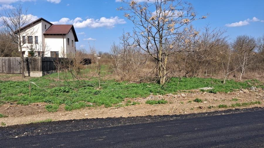 Teren Construcții intravilan de 3560 mp, în Exterior Nord
