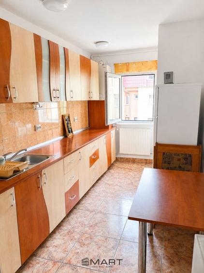 Apartament cu 2 camere decomandat în Vasile Aaron